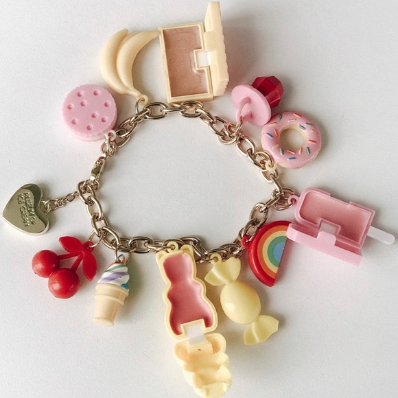 New Limited Edition Museum of Ice Cream x Sephora Collection Charm Brace… - Picture 3 of 10